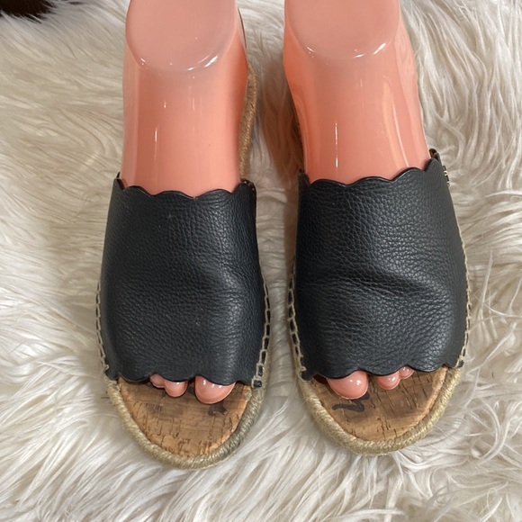 Sam Edelman “ Andy” slide* - Picture 2 of 6